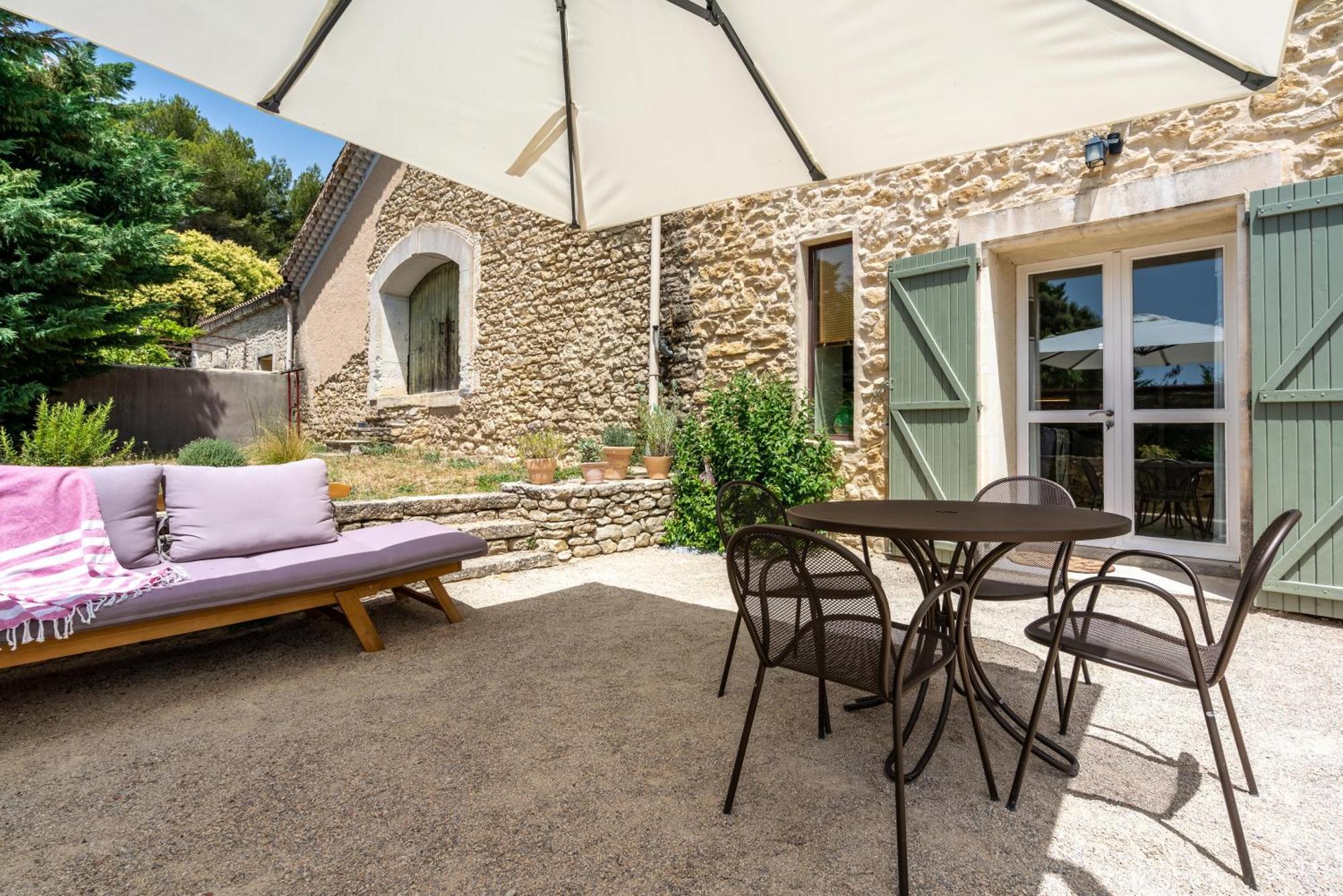 La Cour Des Sens Hotel Lagnes Exterior photo